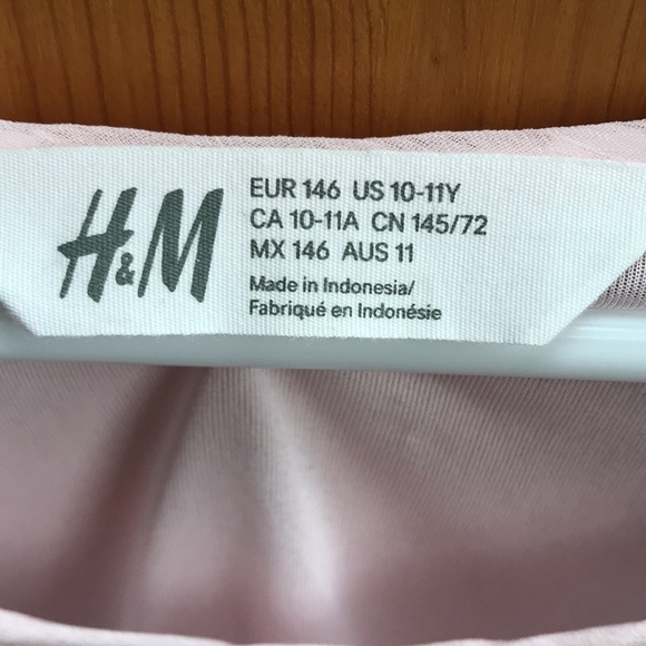 H&M BELL SLEEVE TOP - Picture 5 of 6